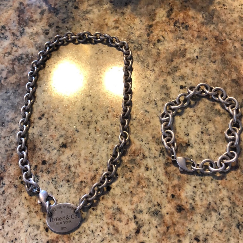 Return to Tiffany & Co Choker and bracelet